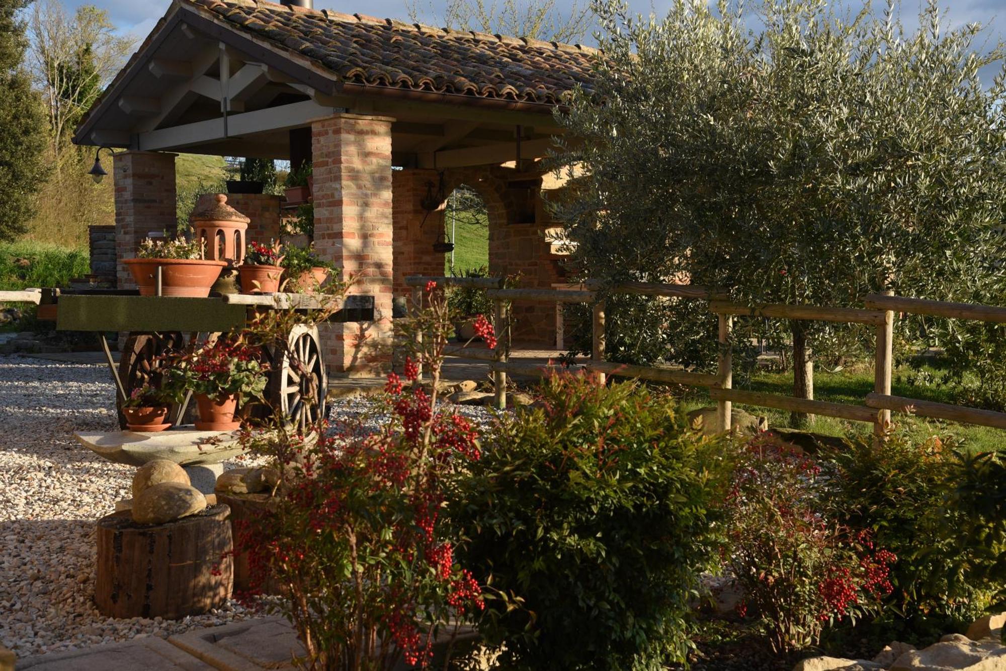 Quelli Del Picchio Bed & Breakfast Cupramontana ภายนอก รูปภาพ