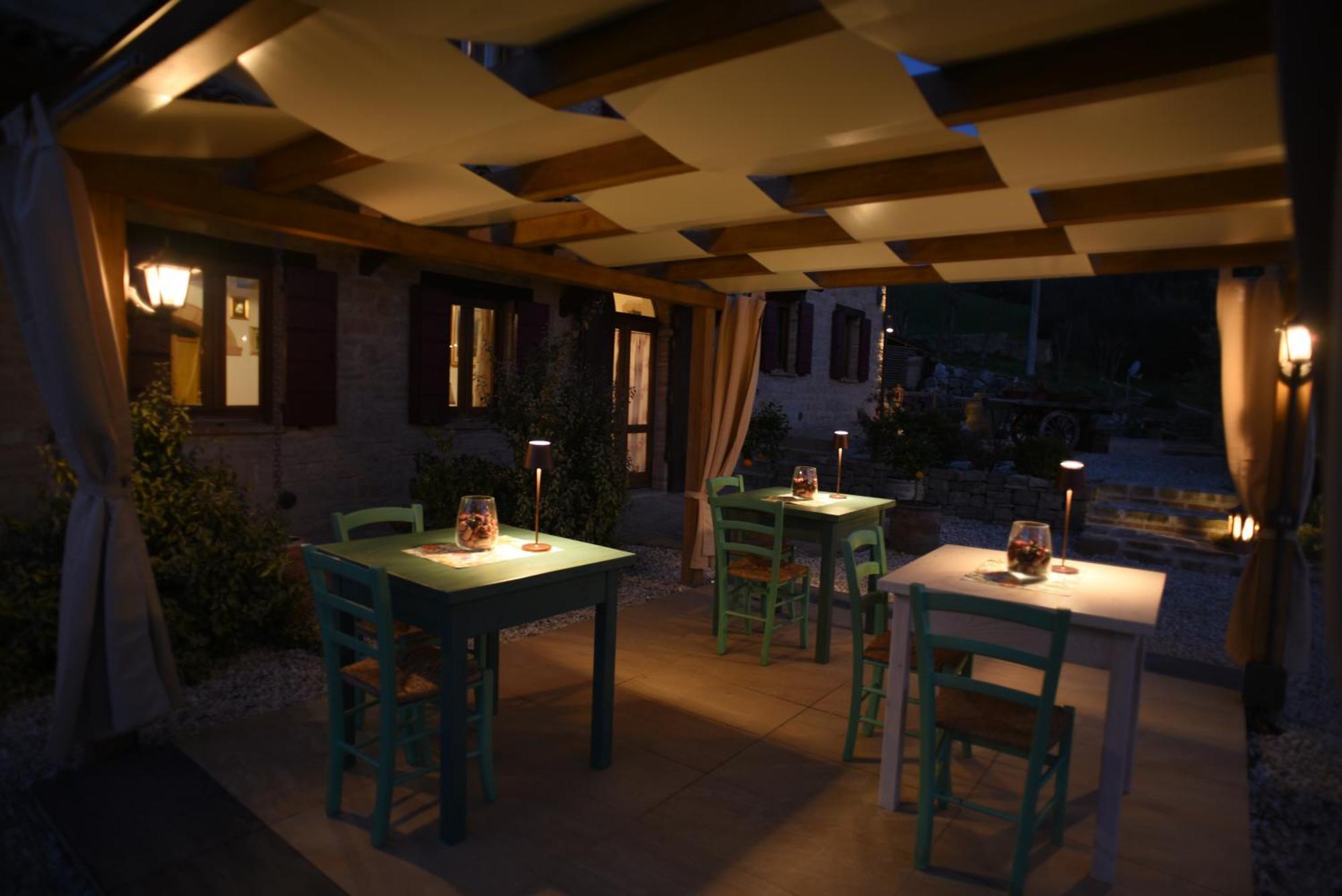 Quelli Del Picchio Bed & Breakfast Cupramontana ภายนอก รูปภาพ