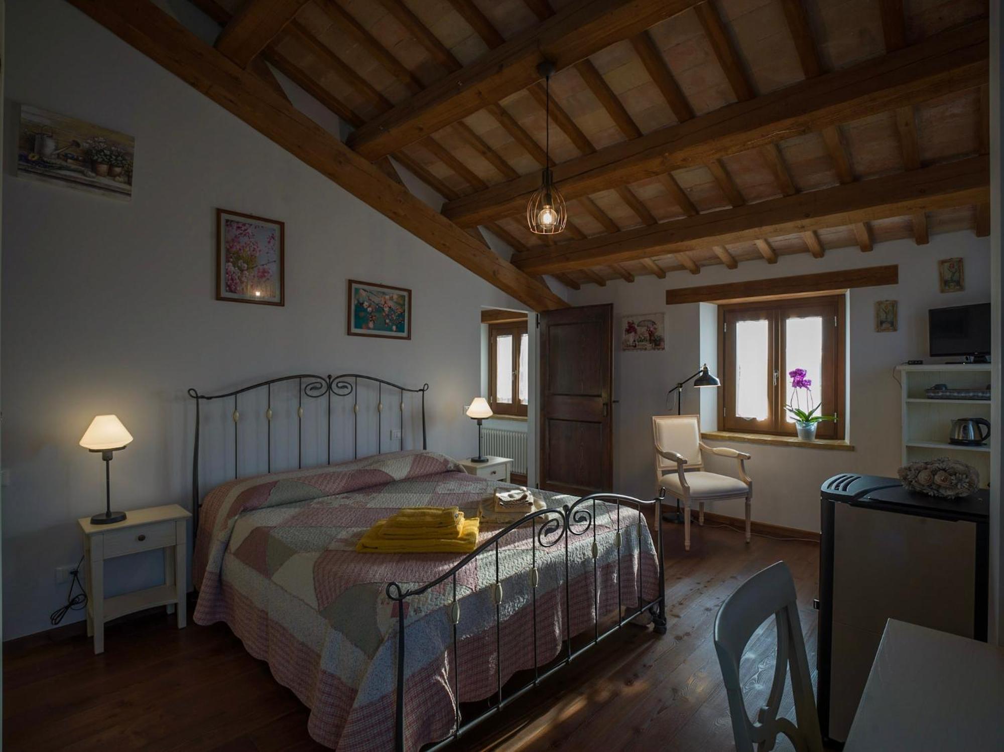 Quelli Del Picchio Bed & Breakfast Cupramontana ภายนอก รูปภาพ