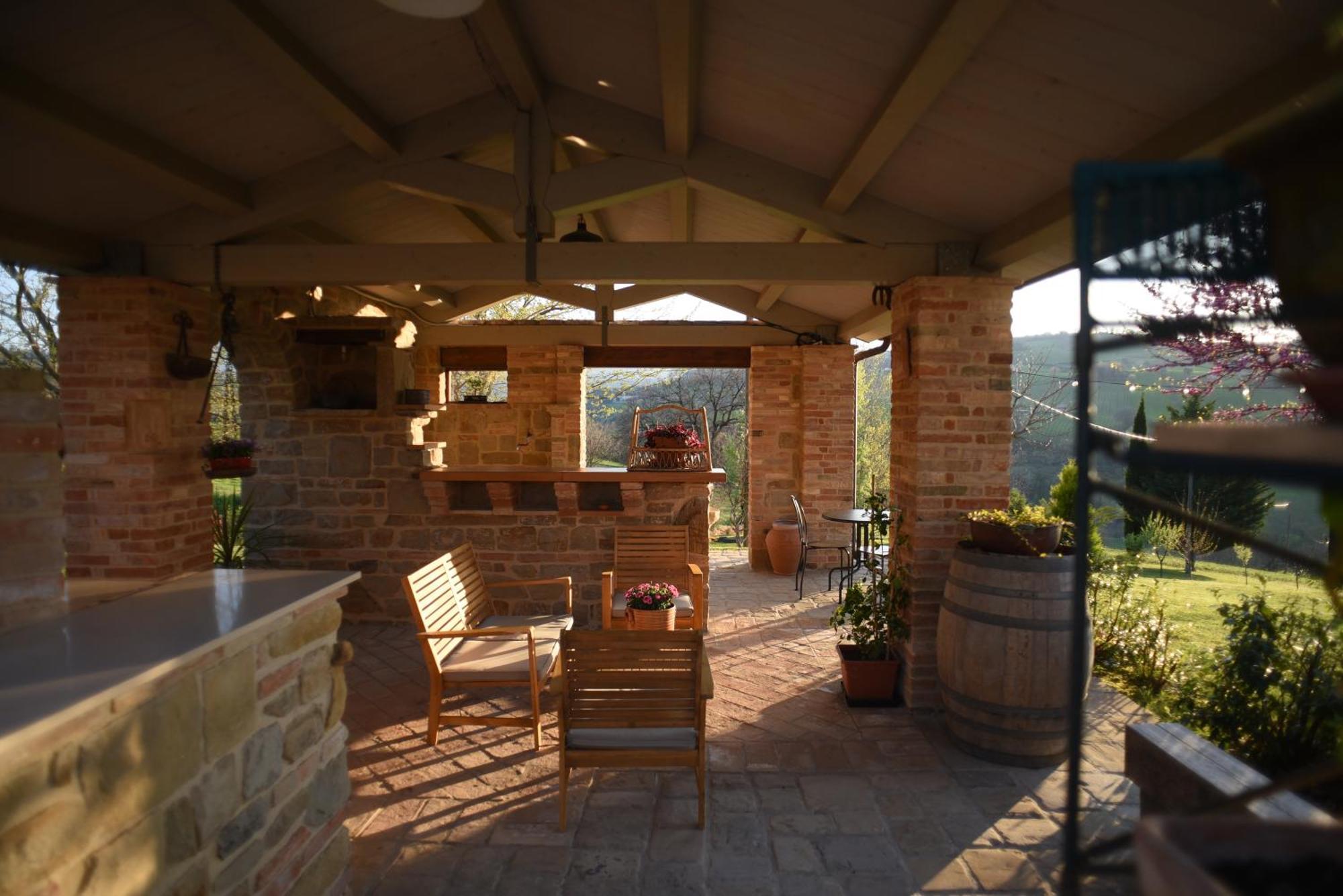 Quelli Del Picchio Bed & Breakfast Cupramontana ภายนอก รูปภาพ